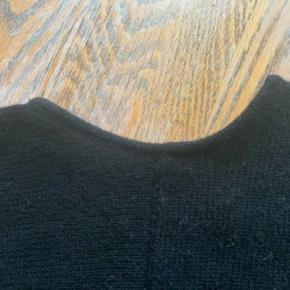 ALEXANDER McQUEEN wool cashmere cold shoulder black sweater/L - Picture 3 of 6